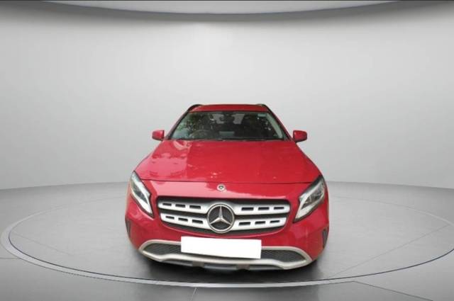 https://images10.gaadi.com/usedgaadi-sellcar/UsedCar/e5c3daf1a/651920c4-0cd6-47f2-8c0d-c472174905b6.jpg?imwidth=6400