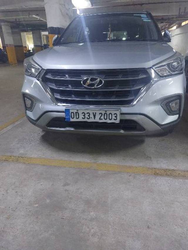 https://images10.gaadi.com/usedgaadi-sellcar/UsedCar/e5c3e371a/df6c08da-0eea-4ada-bd18-67bd0513b39a.jpg?imwidth=6400