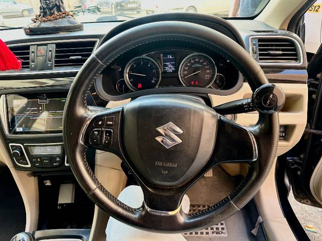 https://images10.gaadi.com/usedgaadi-sellcar/UsedCar/e5c4a24aa/644c469c-f817-4b17-84d5-8877e4638099.jpeg?imwidth=6401