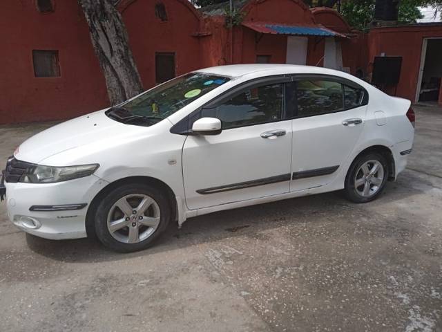 https://images10.gaadi.com/usedgaadi-sellcar/UsedCar/e5c4c694a/d5927263-87ab-41f4-9486-c1a64198af62.jpeg?imwidth=6402