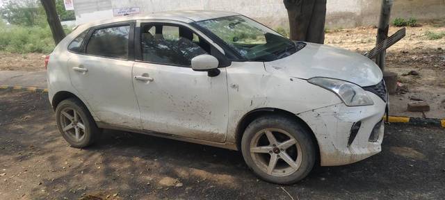 https://images10.gaadi.com/usedgaadi-sellcar/UsedCar/e5c64ab5a/2104f4de-e8e1-49a8-996c-af369fd0baa1.jpg?imwidth=6402