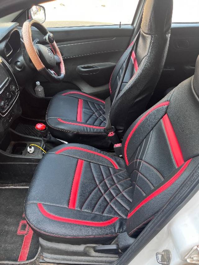 https://images10.gaadi.com/usedgaadi-sellcar/UsedCar/e5c67664a/64ab3d6d-334c-4e01-8ed2-e8eba06c2161.jpeg?imwidth=6401
