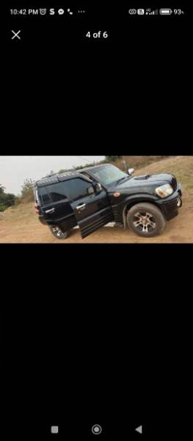 https://images10.gaadi.com/usedgaadi-sellcar/UsedCar/e5c6870aa/da102229-8f34-4b26-ab9f-e935d537b017.jpg?imwidth=6402