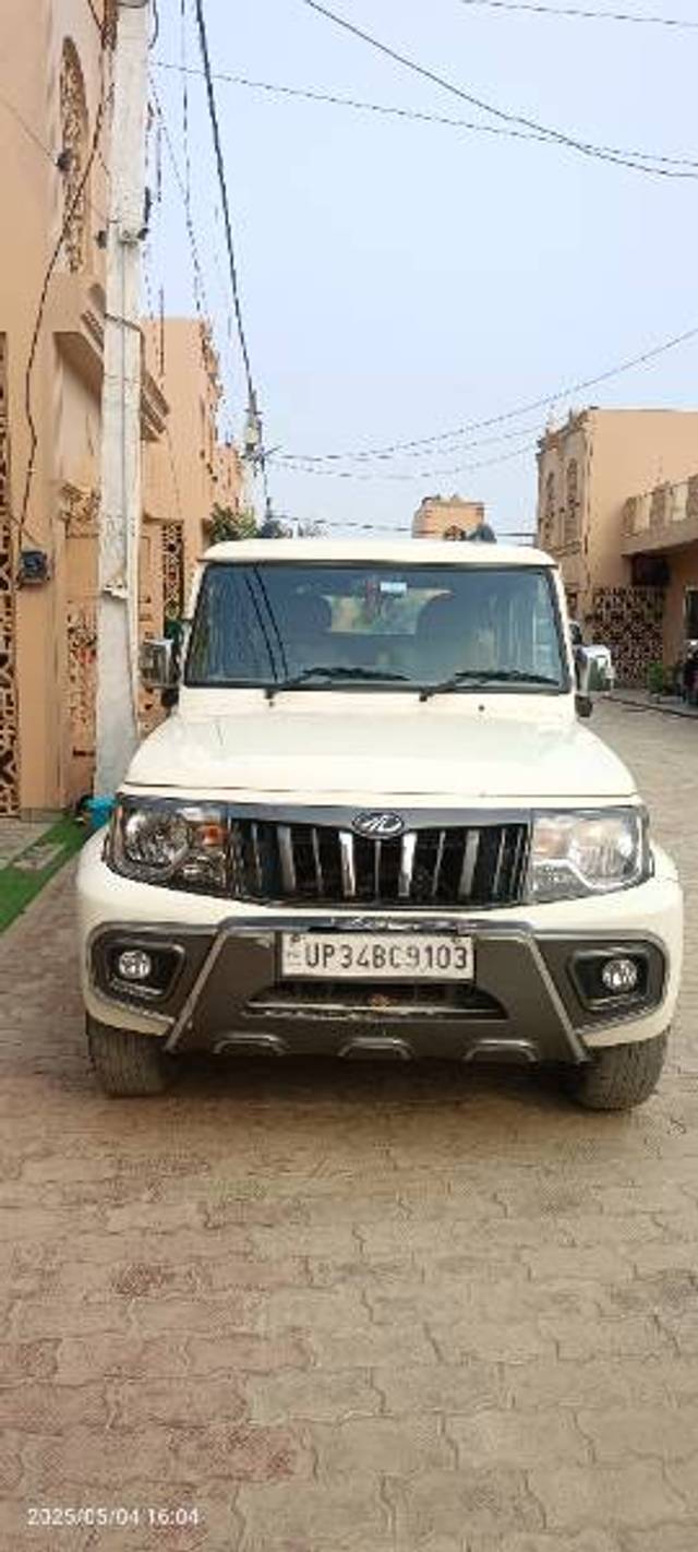 https://images10.gaadi.com/usedgaadi-sellcar/UsedCar/e5c6a2fba/4105772f-1eab-4975-bb02-ffd044ac6b63.jpg?imwidth=6400