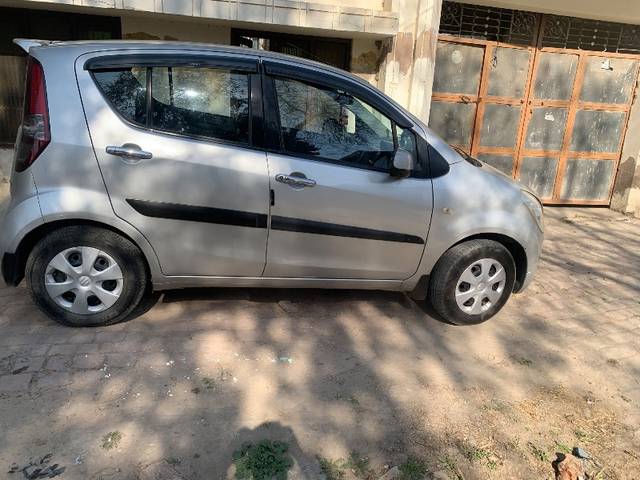 https://images10.gaadi.com/usedgaadi-sellcar/UsedCar/e5c6c5a7a/5ce2755a-94d5-4d21-a115-ed859073656a.jpeg?imwidth=6401