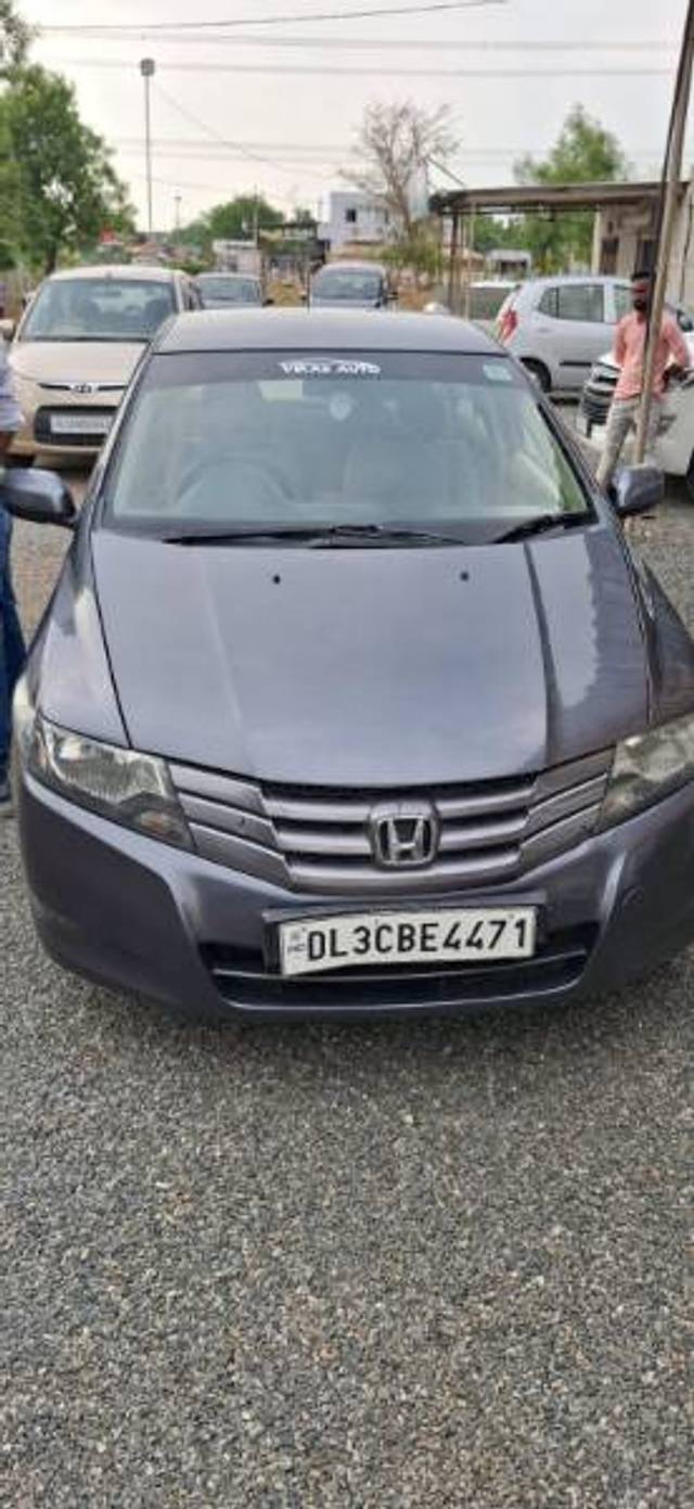 https://images10.gaadi.com/usedgaadi-sellcar/UsedCar/e5c6dbc1a/9f2f45b4-8ddc-486b-8047-e2192dc3cd4c.jpg?imwidth=6400