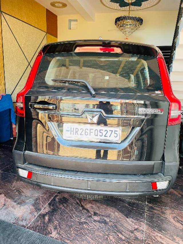 https://images10.gaadi.com/usedgaadi-sellcar/UsedCar/e5c6ef68a/60ece906-970c-4f36-b392-03ba70e3605f.jpeg?imwidth=6401