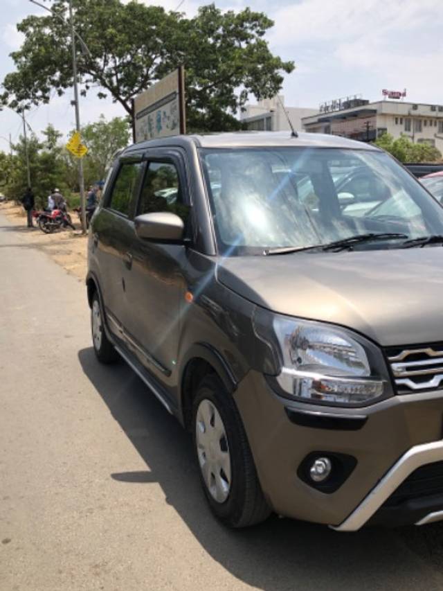 https://images10.gaadi.com/usedgaadi-sellcar/UsedCar/e5c6fd37a/441ce7d0-a86e-4f9f-986d-40b3063fe9c4.jpeg?imwidth=6400