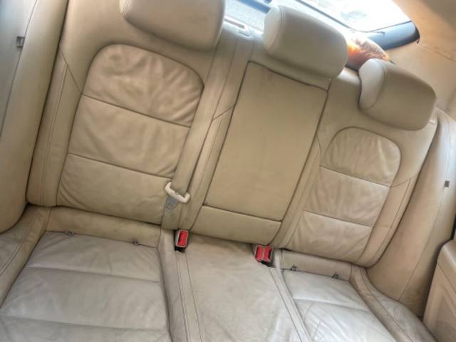 https://images10.gaadi.com/usedgaadi-sellcar/UsedCar/e5c7d7f8a/5d331ea2-707f-4399-afa5-ab70163a687b.jpeg?imwidth=6402