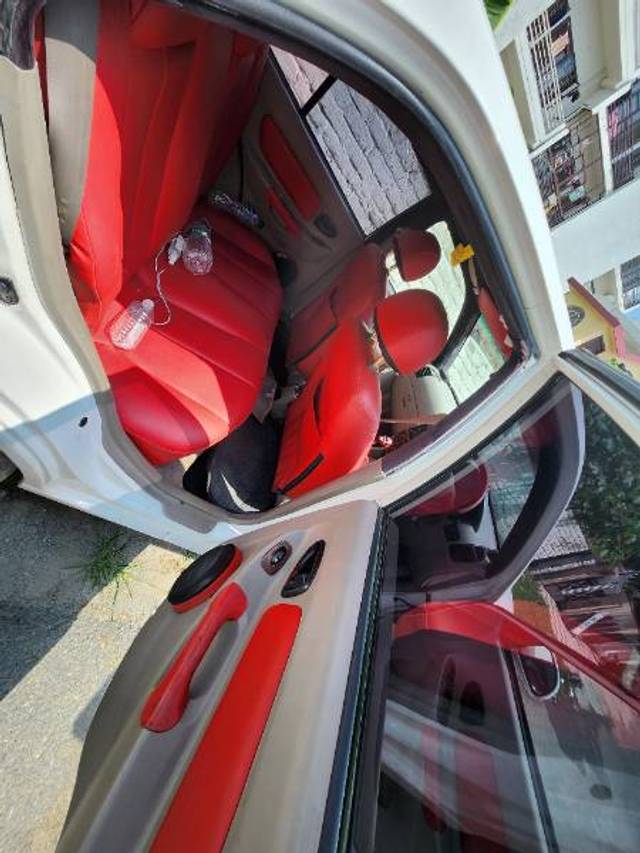 https://images10.gaadi.com/usedgaadi-sellcar/UsedCar/e5c849f2a/7273718c-7845-4230-b97e-0515b7315e2c.jpg?imwidth=6402