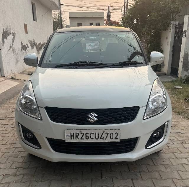 https://images10.gaadi.com/usedgaadi-sellcar/UsedCar/e5c8ae6fa/553a7277-6b56-4d5d-8a40-9e1c01e4f9b2.jpeg?imwidth=6400