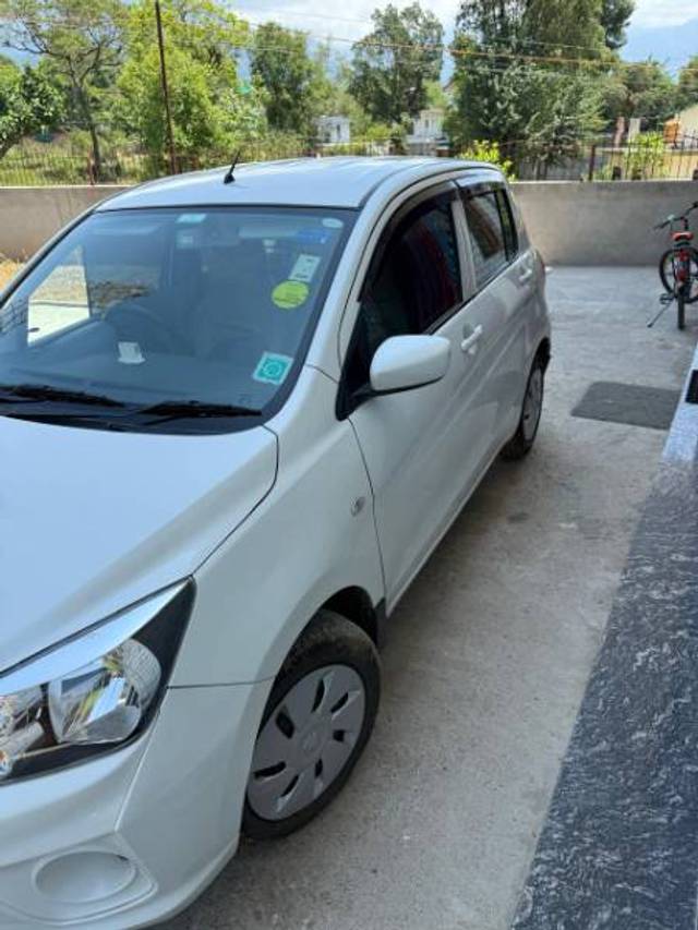 https://images10.gaadi.com/usedgaadi-sellcar/UsedCar/e5c8c93ea/bafaae94-39c6-4447-bc64-481d79fc3fdc.jpeg?imwidth=6400