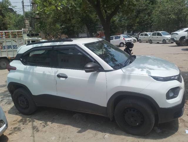 https://images10.gaadi.com/usedgaadi-sellcar/UsedCar/e5c8e1c3a/9e3e74b9-e096-486a-8009-662e40fe85ce.jpg?imwidth=6401