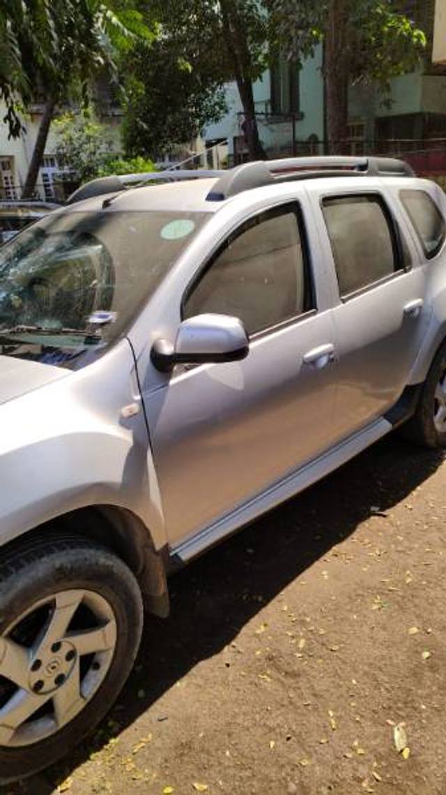 https://images10.gaadi.com/usedgaadi-sellcar/UsedCar/e5c8e68ca/bba85b0b-a0b9-4b33-a3fd-c0ed9ce0d40b.jpg?imwidth=6402