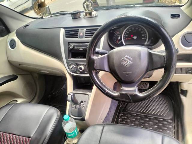 https://images10.gaadi.com/usedgaadi-sellcar/UsedCar/e5c8f913a/745dbd8f-6a43-4d59-af72-3255c0d7bfe5.jpg?imwidth=6402