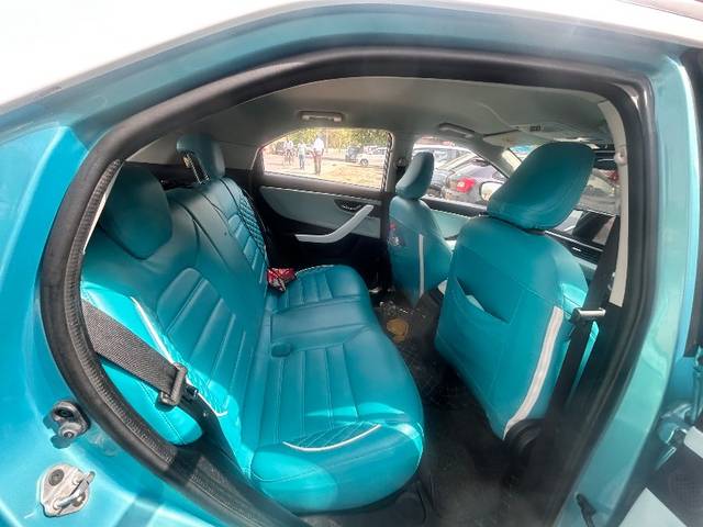 https://images10.gaadi.com/usedgaadi-sellcar/UsedCar/e5c913f9a/e6e62c16-3951-41dd-ab1e-70bce661eb0b.jpeg?imwidth=6401
