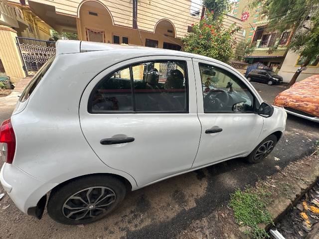 https://images10.gaadi.com/usedgaadi-sellcar/UsedCar/e5c9496da/29af9698-7973-4d07-a2bd-63597ee2a2af.jpg?imwidth=6401