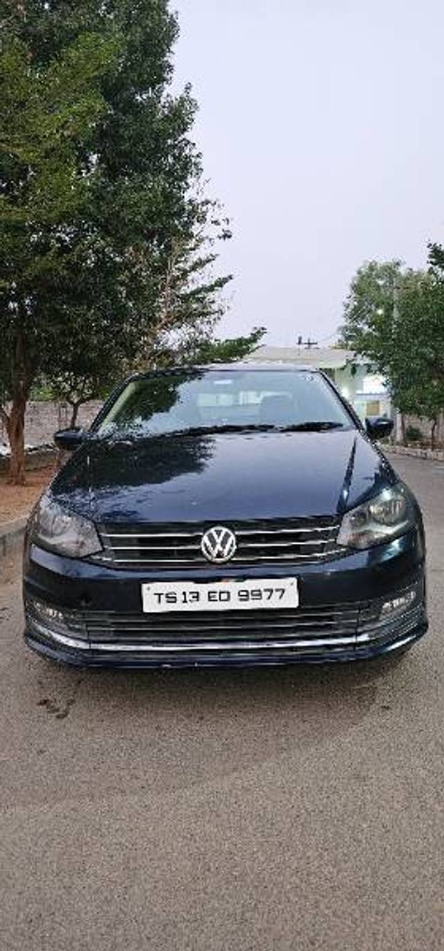 https://images10.gaadi.com/usedgaadi-sellcar/UsedCar/e5c9617da/86ae374a-5f55-4bb1-9c93-156f00638195.jpg?imwidth=6400