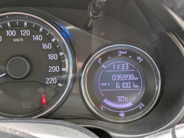 https://images10.gaadi.com/usedgaadi-sellcar/UsedCar/e5c971c4a/6b5d7da2-2894-43ec-aa11-ce5a5f3c545a.jpg?imwidth=6401