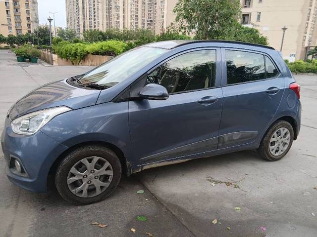https://images10.gaadi.com/usedgaadi-sellcar/UsedCar/e5c98e14a/f834dbd7-1121-44a9-997d-75d01998ca9c.jpg?imwidth=6400