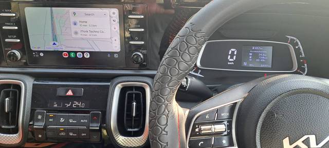 https://images10.gaadi.com/usedgaadi-sellcar/UsedCar/e5c99109a/c0d7a424-4990-455a-a409-fb92db8710bf.jpg?imwidth=6402