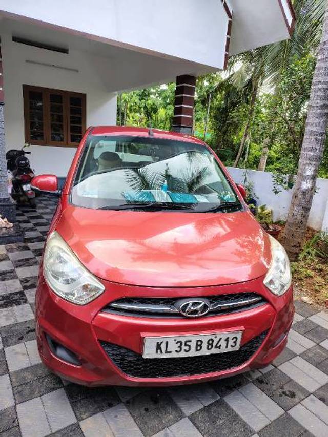 https://images10.gaadi.com/usedgaadi-sellcar/UsedCar/e5c99928a/159ddab9-dfe5-40ea-9fe3-fe78e47dd2be.jpg?imwidth=6400