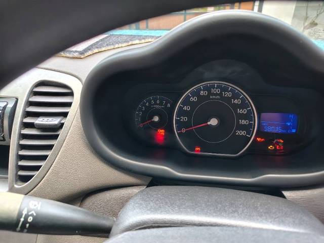https://images10.gaadi.com/usedgaadi-sellcar/UsedCar/e5c99928a/b4e30165-eaba-42e8-95b5-2c4701bcc9aa.jpg?imwidth=6402