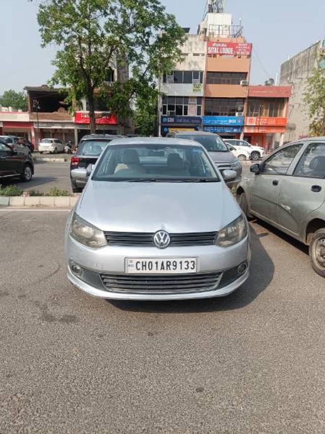 https://images10.gaadi.com/usedgaadi-sellcar/UsedCar/e5c9b531a/ac9b03ed-d61a-44b8-8b52-dc1b7fbb89e7.jpg?imwidth=6400