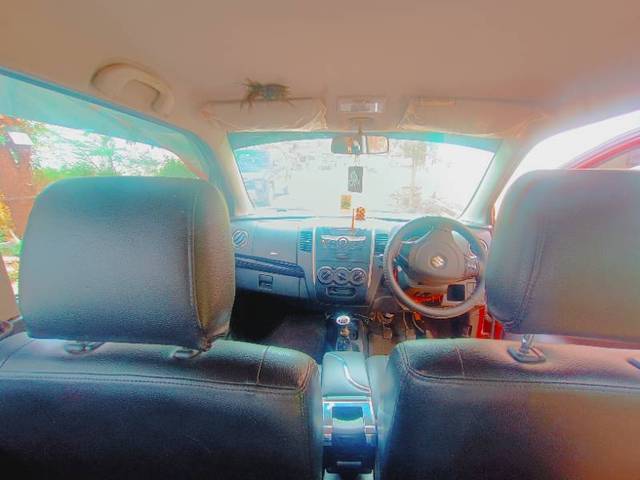 https://images10.gaadi.com/usedgaadi-sellcar/UsedCar/e5c9cb20a/5c8e429b-7b8f-49e4-b4c9-313d3a6c4012.jpg?imwidth=6402