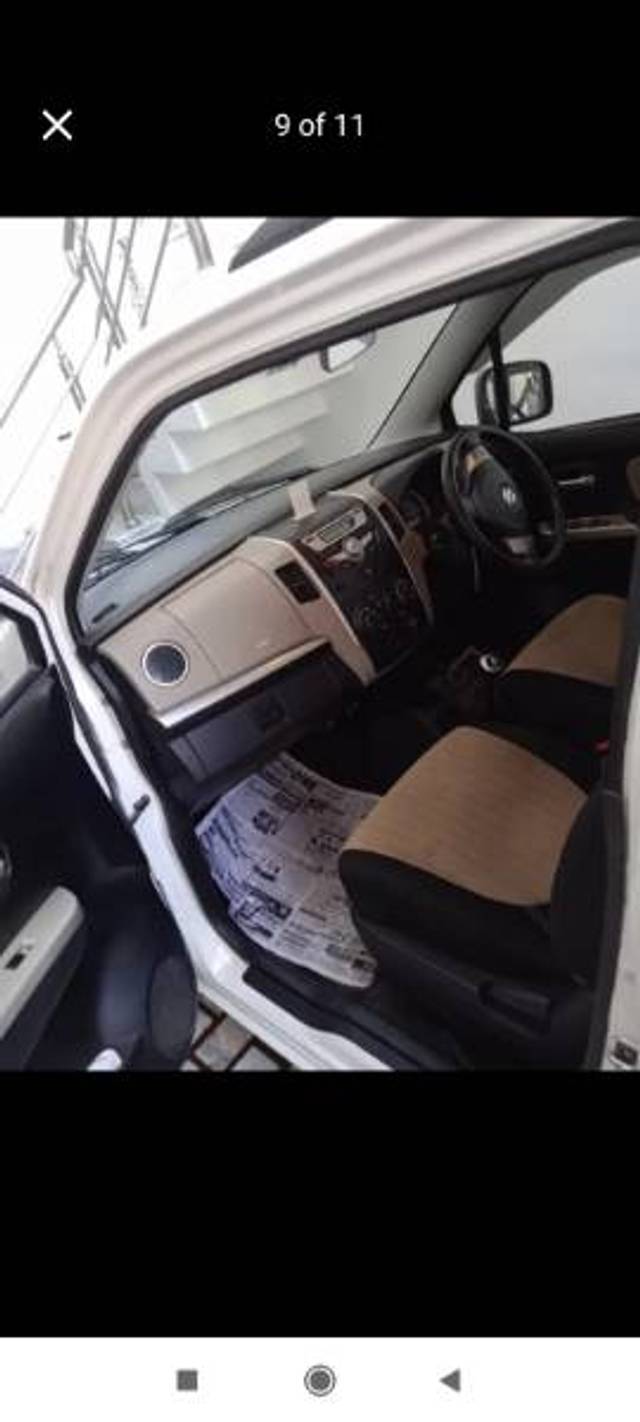 https://images10.gaadi.com/usedgaadi-sellcar/UsedCar/e5ca7f0ca/5b187898-2b5b-4f4a-9101-52b4a0a574ff.jpg?imwidth=6401