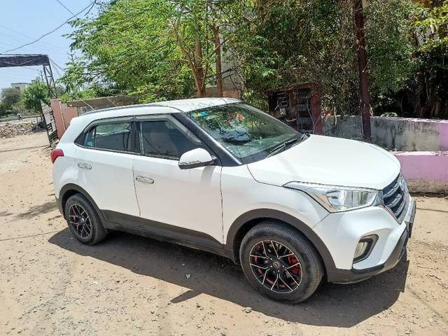 https://images10.gaadi.com/usedgaadi-sellcar/UsedCar/e5cacef4a/352ed38e-b5e1-4b35-bb31-1b2166800634.jpg?imwidth=6400