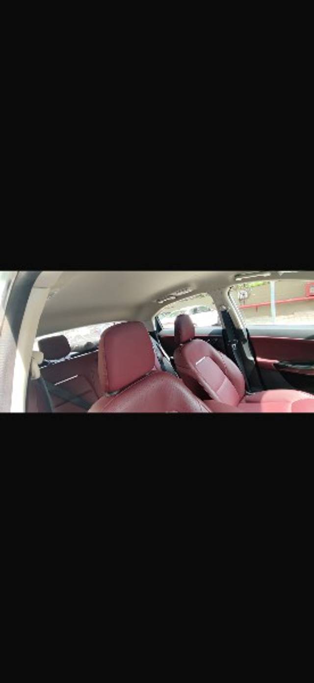 https://images10.gaadi.com/usedgaadi-sellcar/UsedCar/e5cad1e7a/a821d800-6d77-4be8-bfa7-d6594be4af9c.png?imwidth=6402