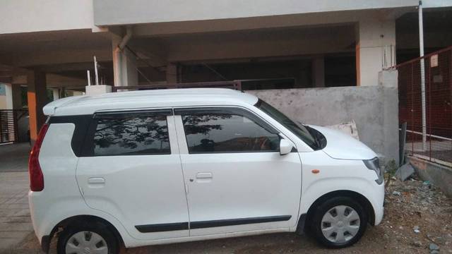https://images10.gaadi.com/usedgaadi-sellcar/UsedCar/e5cb21eaa/6da79ea7-94e3-4faa-8e2b-30b1cb559067.jpeg?imwidth=6401