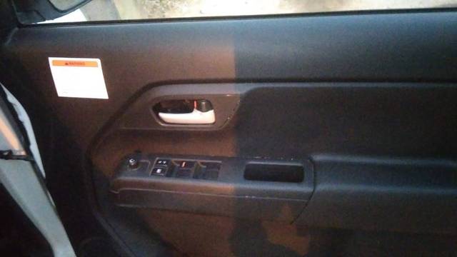 https://images10.gaadi.com/usedgaadi-sellcar/UsedCar/e5cb21eaa/c3f8850f-2587-49cd-a348-434bb2bc2b0f.jpeg?imwidth=6402