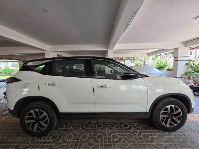 https://images10.gaadi.com/usedgaadi-sellcar/UsedCar/e5cb3eaaa/35fd7b58-b9d0-4164-af11-9b652083527d.jpg?imwidth=6401