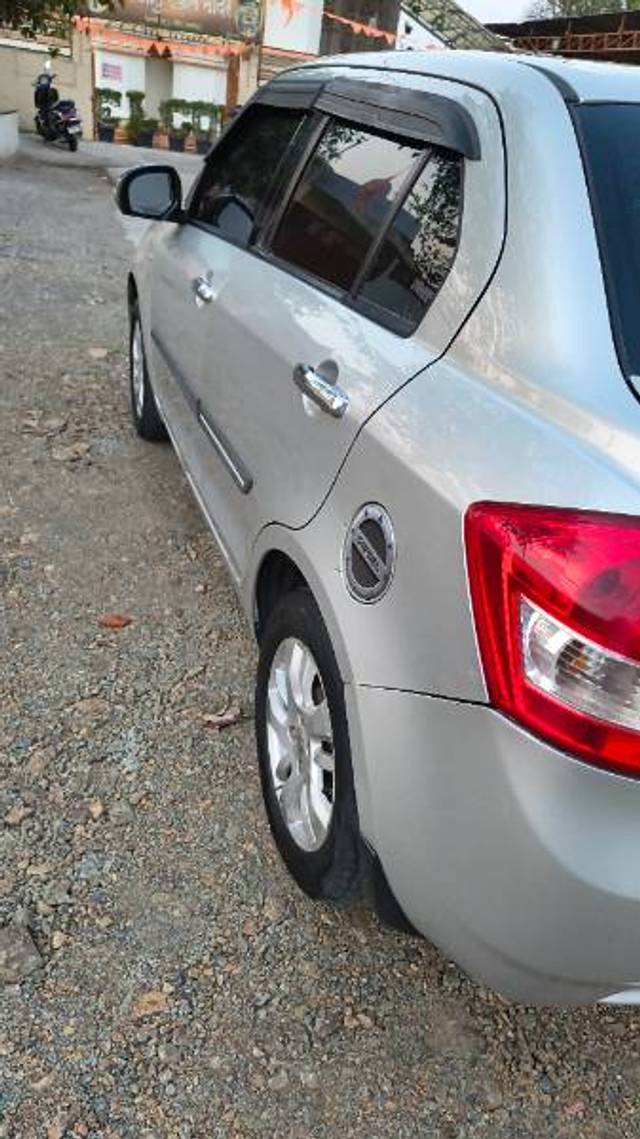 https://images10.gaadi.com/usedgaadi-sellcar/UsedCar/e5cb4b0ca/1ee9a514-57a1-4de2-899d-8be2816f5fa5.jpg?imwidth=6402