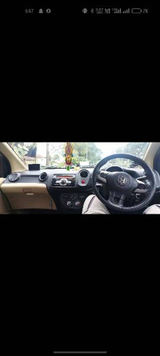 https://images10.gaadi.com/usedgaadi-sellcar/UsedCar/e5cbc29ca/84f8d358-a43b-461e-a23f-c75241a3b547.jpg?imwidth=6401