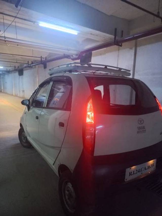 https://images10.gaadi.com/usedgaadi-sellcar/UsedCar/e5cbc7dea/40af6315-c2ab-422b-9968-b0e19c5fb020.jpg?imwidth=6402