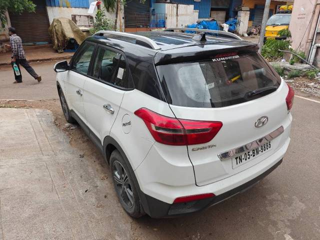 https://images10.gaadi.com/usedgaadi-sellcar/UsedCar/e5cbe0a4a/854035fd-becf-4f6a-af30-c347eb388ba6.jpg?imwidth=6401