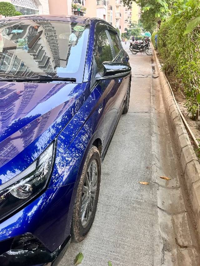 https://images10.gaadi.com/usedgaadi-sellcar/UsedCar/e5cc5a79a/6b8f3067-f0bc-461d-8a1a-b6f007a622d6.jpeg?imwidth=6401