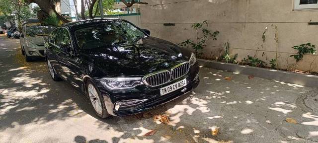 https://images10.gaadi.com/usedgaadi-sellcar/UsedCar/e5ccb1d9a/af301937-f61b-4a5d-9414-b01f98e755cb.jpeg?imwidth=6400