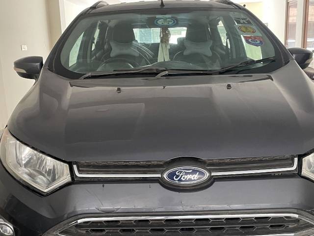 https://images10.gaadi.com/usedgaadi-sellcar/UsedCar/e5ccfdfda/53ebe55f-8df9-4b60-83c5-3a0cd13af0da.jpeg?imwidth=6400