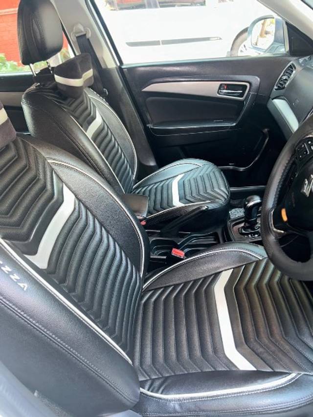 https://images10.gaadi.com/usedgaadi-sellcar/UsedCar/e5ce8a0ca/f957389a-4b91-4ffe-9b95-7e7f8af1031f.jpeg?imwidth=6402