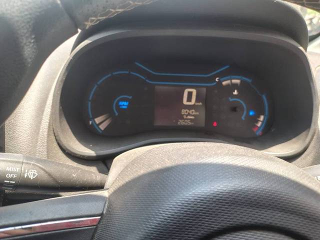 https://images10.gaadi.com/usedgaadi-sellcar/UsedCar/e5cef962a/aa049ef7-35b6-48f5-9710-7f46424a2092.jpg?imwidth=6401
