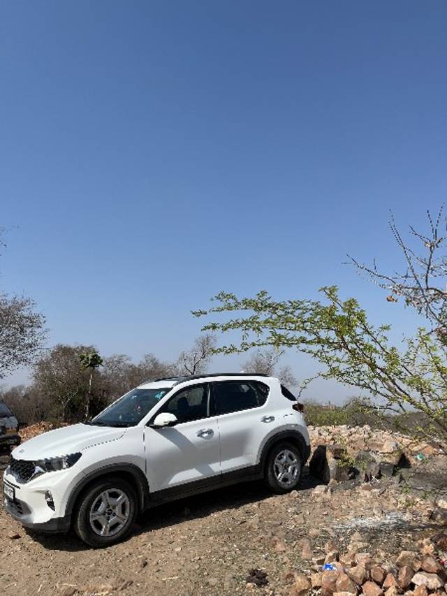 https://images10.gaadi.com/usedgaadi-sellcar/UsedCar/e5cf2765a/3901a063-b6a3-43a7-b5e5-fe0f6cc3138d.jpeg?imwidth=6400