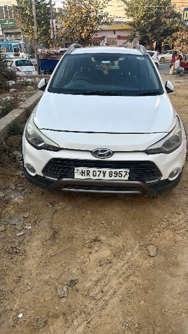 https://images10.gaadi.com/usedgaadi-sellcar/UsedCar/e5cf3244-780e-4d46-8f4f-1312c33b5c5b/0bf70796-b3b6-40a9-9b83-ff3a40dd26c1.jpeg?imwidth=6400