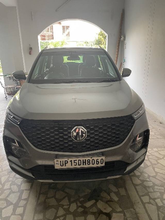 https://images10.gaadi.com/usedgaadi-sellcar/UsedCar/e5cf3f90a/e5790659-62f9-40d0-a97b-f7e4edd9ee78.jpeg?imwidth=6400