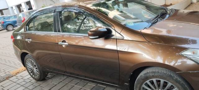 https://images10.gaadi.com/usedgaadi-sellcar/UsedCar/e5cf6940a/80a23ba1-9568-41d3-bf5c-7d907006ba4f.jpeg?imwidth=6401