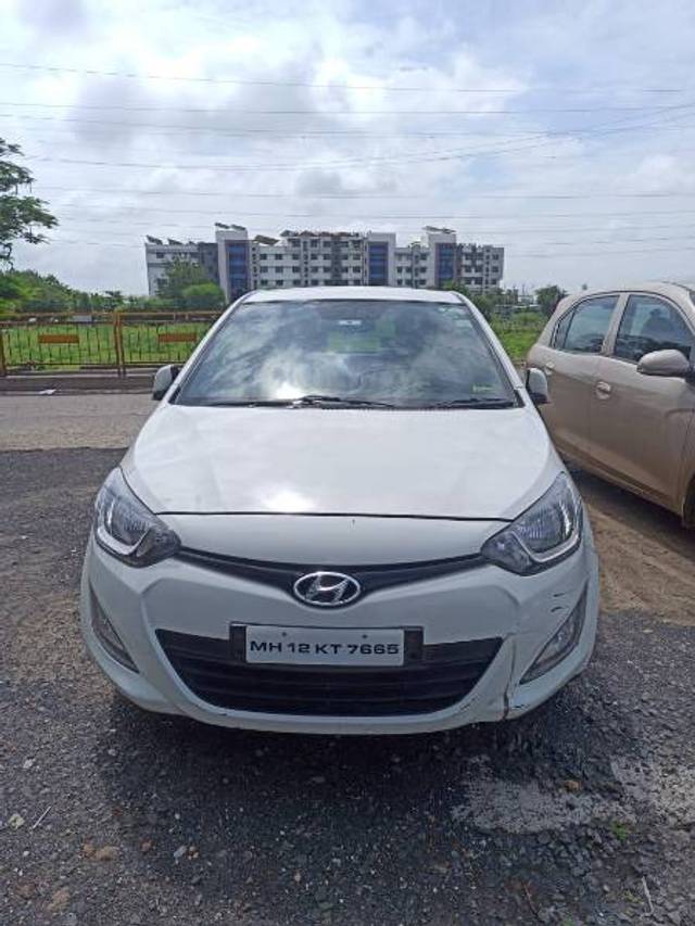 https://images10.gaadi.com/usedgaadi-sellcar/UsedCar/e5cf7f9fa/80bde947-8834-4083-99c1-6fe0676d37a0.jpeg?imwidth=6400