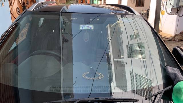 https://images10.gaadi.com/usedgaadi-sellcar/UsedCar/e5cffd77a/e2793dd4-58e5-4e7a-a580-6fc022680763.jpeg?imwidth=6402